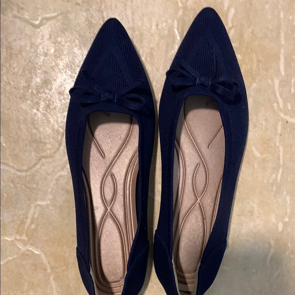 Elegant Navy Women's Flats